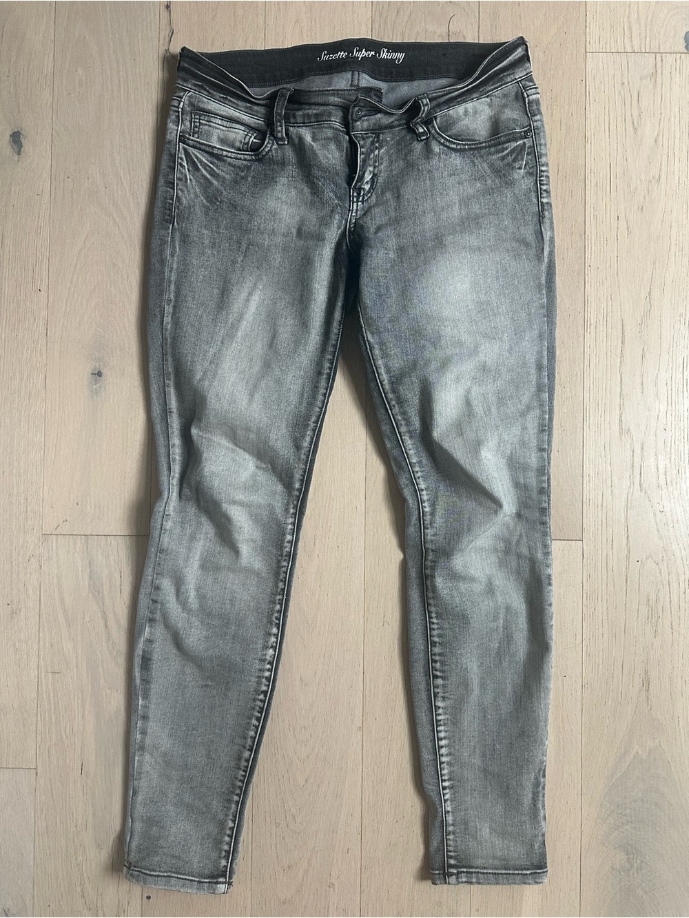 G by Guess Jeans